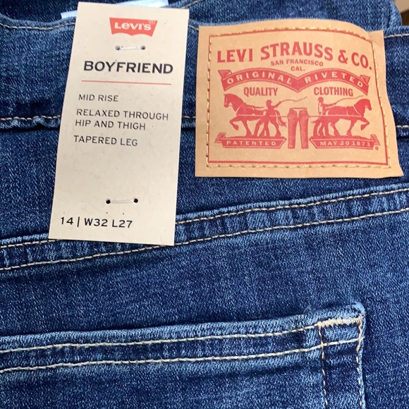 Levi Strauss Midrise Boyfriend Destruction Details Jeans, Hawaii Blue, NWT - Picture 2 of 5